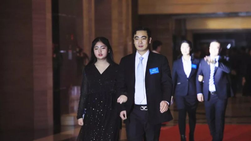 “感恩相伴?筑夢(mèng)同行”——龍港集團(tuán)2019新春年會(huì)盛大舉行！