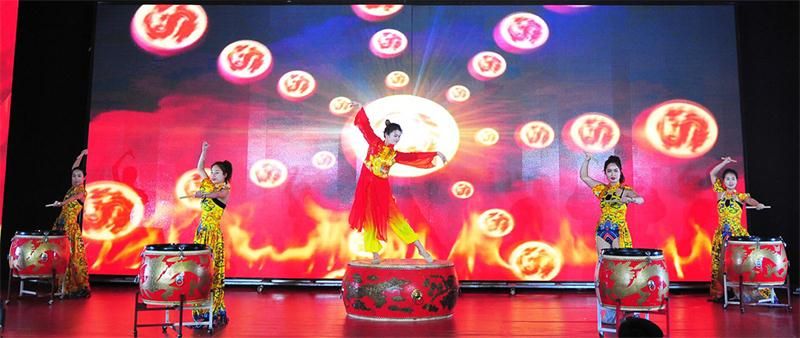 “感恩相伴?筑夢(mèng)同行”——龍港集團(tuán)2019新春年會(huì)盛大舉行！