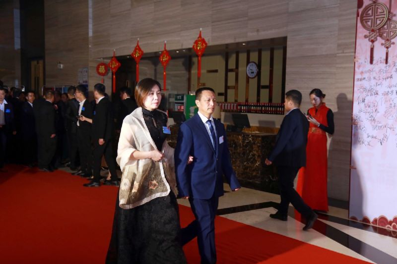 “凝心聚力 ·砥礪前行”— 龍港集團2020新春年會完美收官！