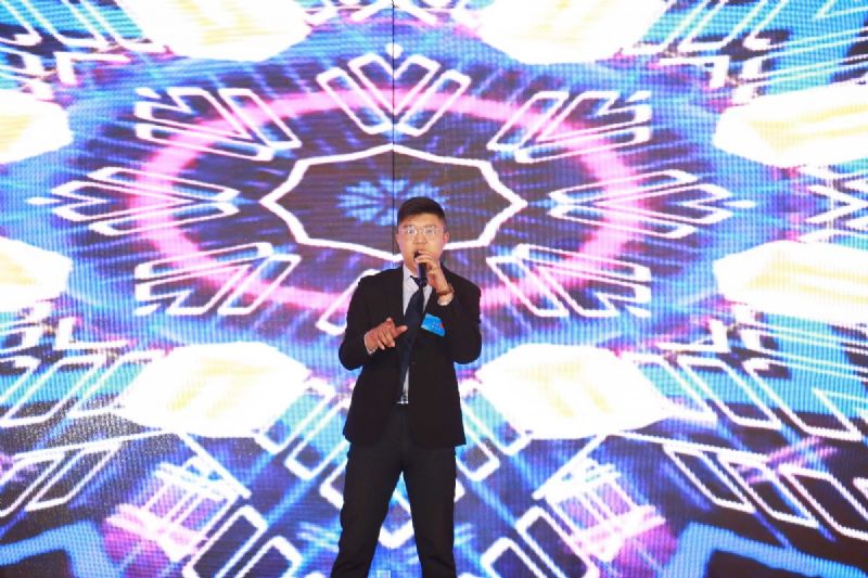 “凝心聚力 ·砥礪前行”— 龍港集團2020新春年會完美收官！