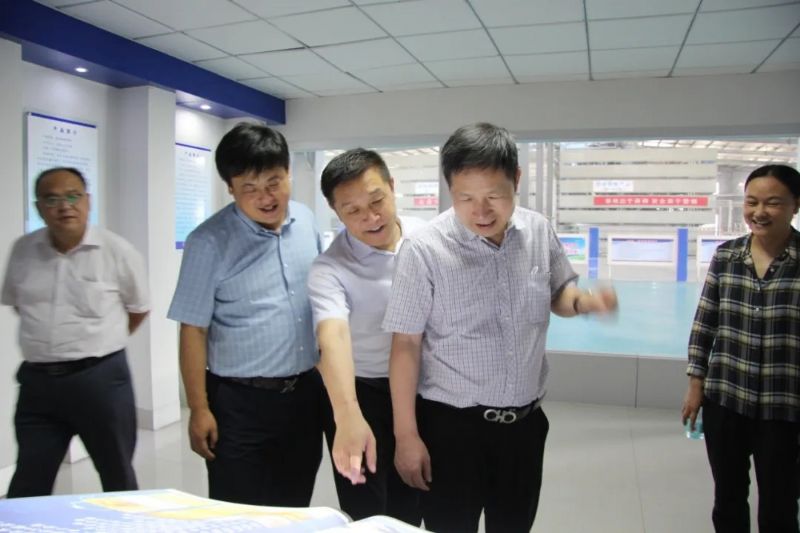 人才強企新高地:中國工程院王玉忠院士與龍港集團簽訂合作協(xié)議