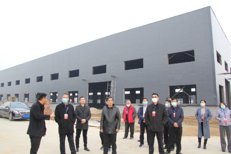市人大常委會黨組書記、主任李中福一行到龍港新材料公司調(diào)研