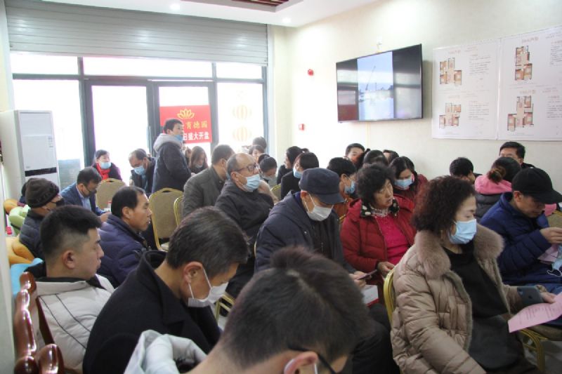 人山人海，瘋狂搶購(gòu)丨直擊龍港·育德園開(kāi)盤(pán)火爆現(xiàn)場(chǎng)！