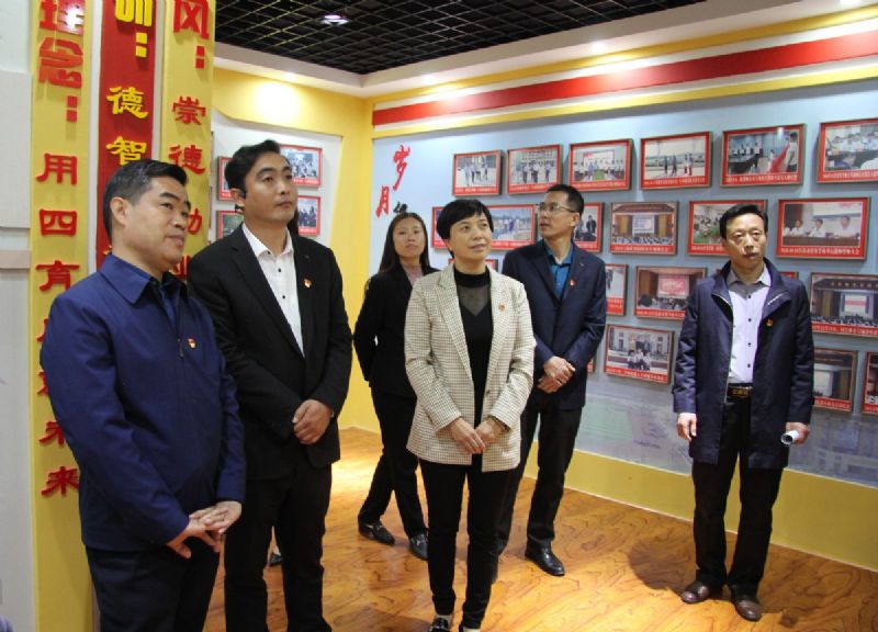 黨建共建互融共促，凝聚力量爭創(chuàng)一流 ——龍港物業(yè)黨支部與育秀學(xué)校黨支部黨建共建共享活動圓滿啟動